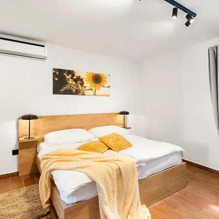 Suncitylifestyle2- With A Terrace