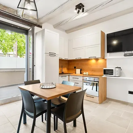 アパート Suncitylifestyle2- With A Terrace ポレッチ